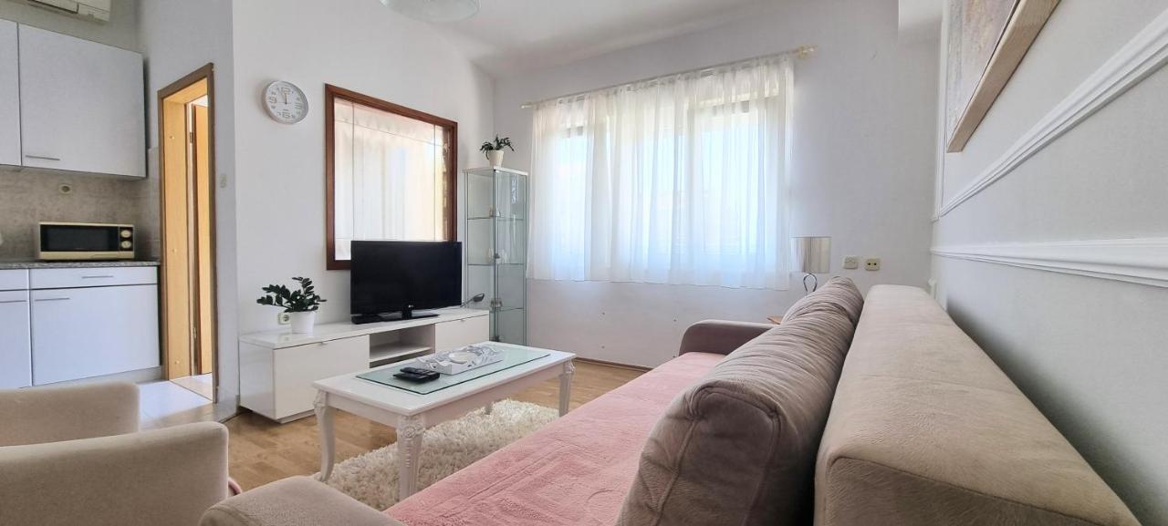 Apartment Kate-Few Minutes From Beach Makarska Exterior photo