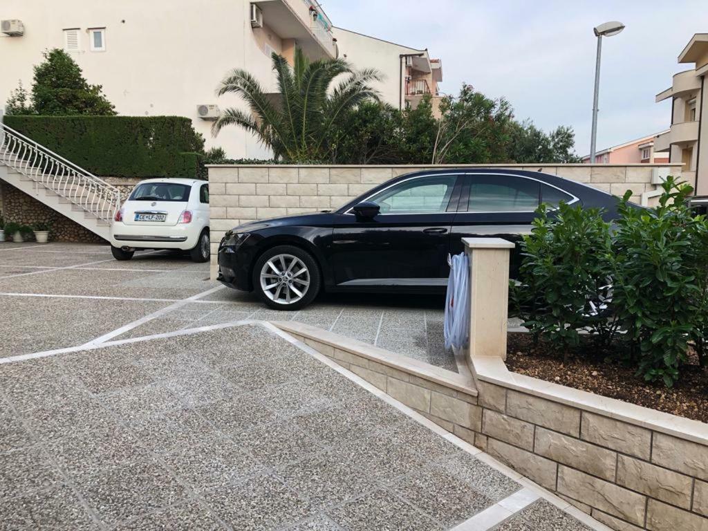 Apartment Kate-Few Minutes From Beach Makarska Exterior photo